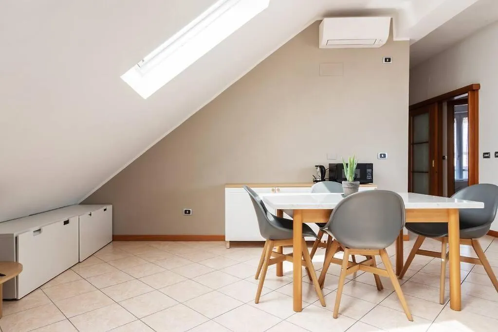 Apartament Bilocale Quartiere Della Moda Mediolan